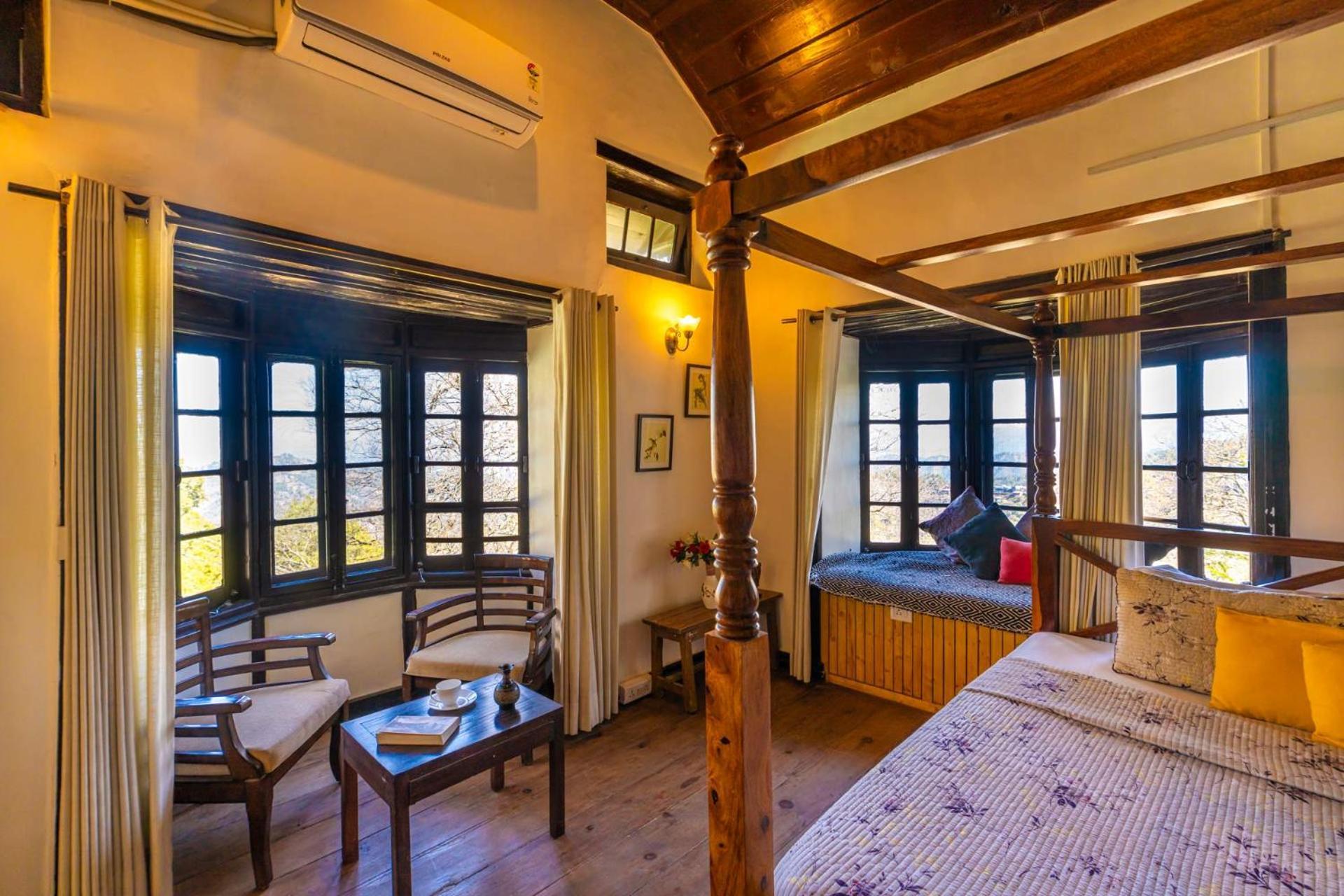 Stayvista At Padam Hill- Pet Friendly Villa With Garden Kasauli Exterior foto