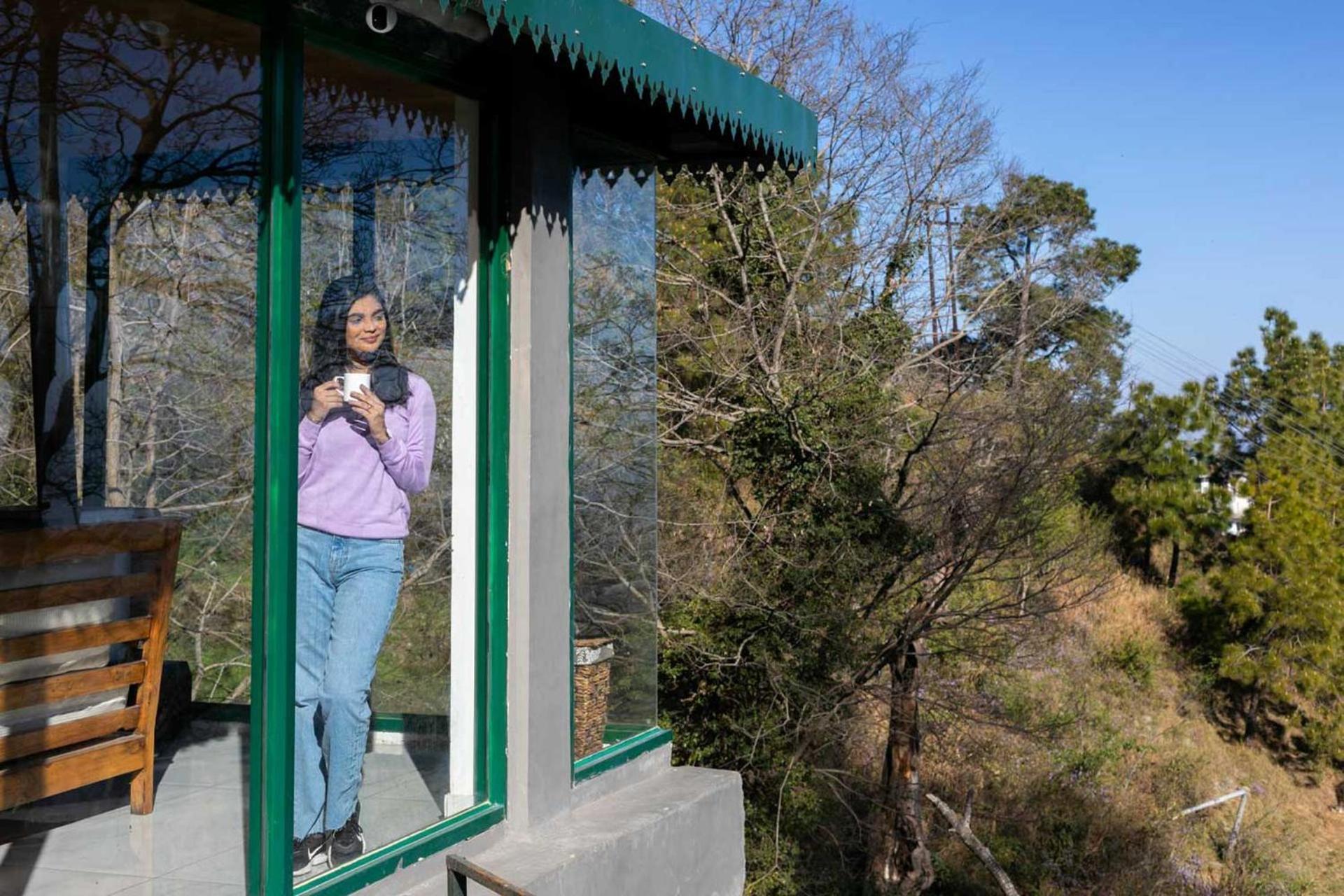 Stayvista At Padam Hill- Pet Friendly Villa With Garden Kasauli Exterior foto