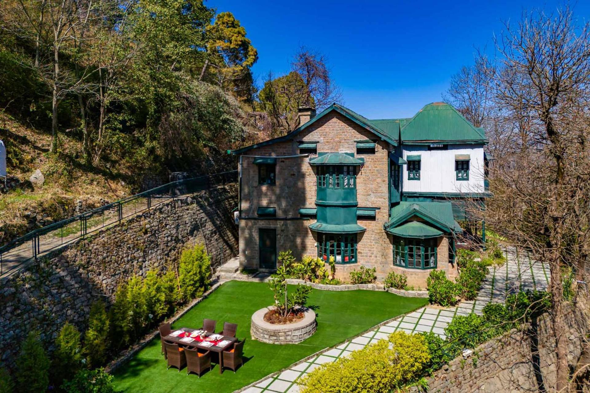 Stayvista At Padam Hill- Pet Friendly Villa With Garden Kasauli Exterior foto